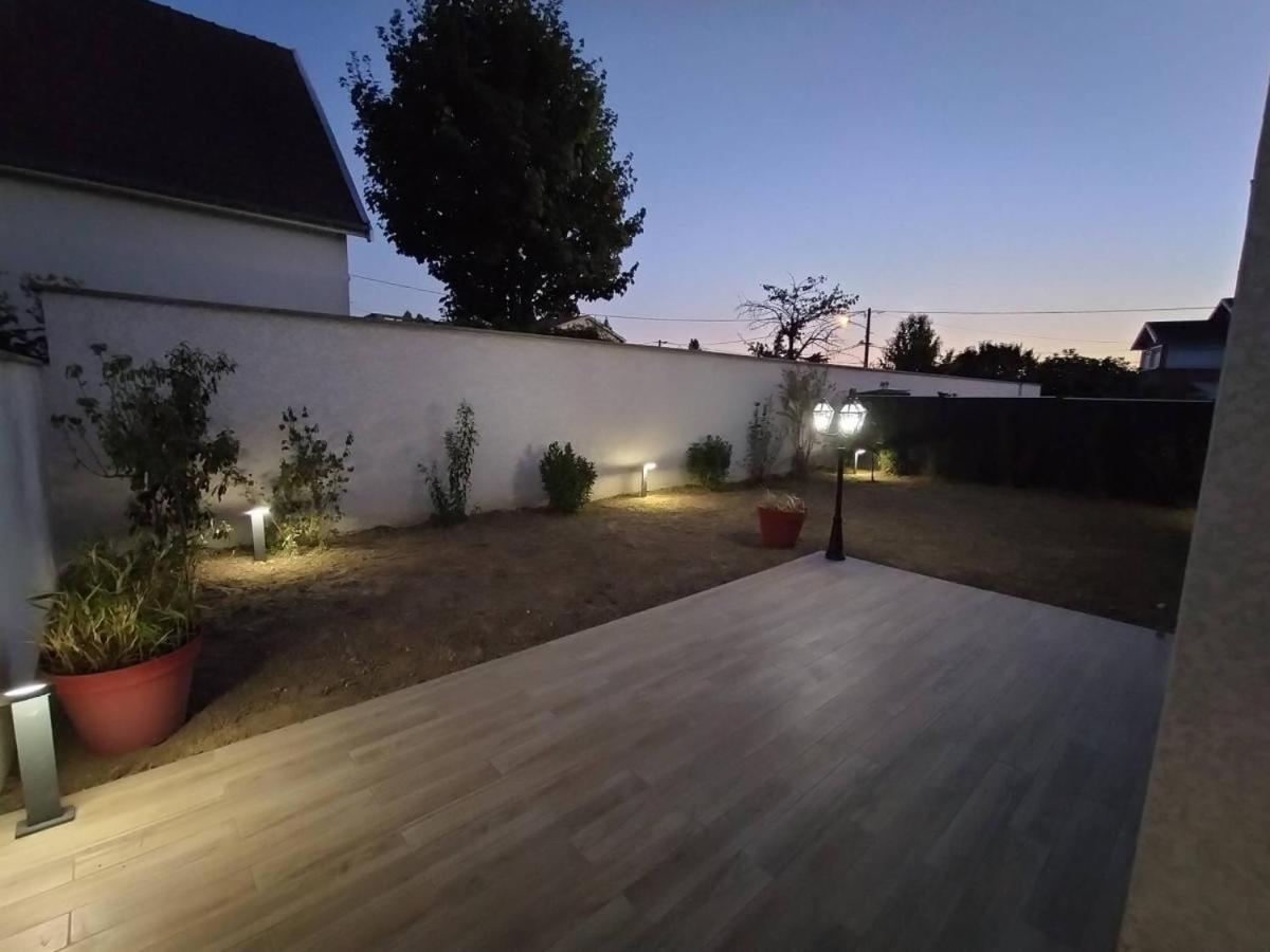 Logement Cosy Neuf Avec Jardin Mions 외부 사진